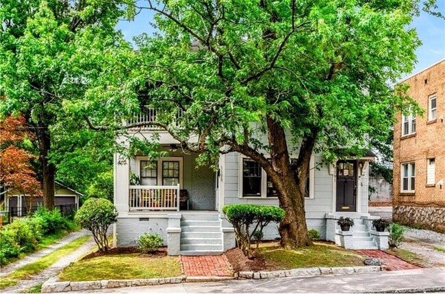 Photo - 1193 Mansfield Ave NE