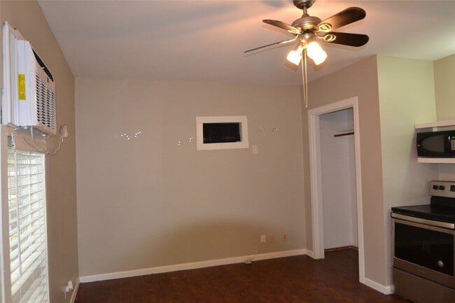 Photo - 211 Drew St Unidad 2/1