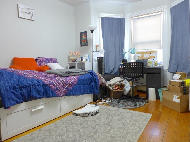 Photo - 1578 Tremont St