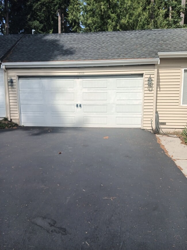 Photo - 14905 Cascadian Way