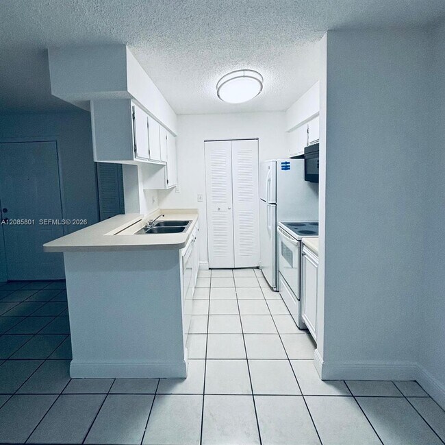 Photo - 1237 SW 46th Ave Unit 811