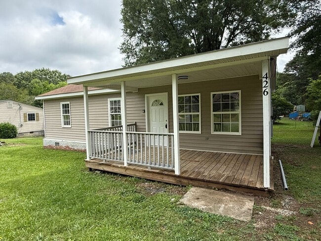 Photo - 3 Bedroom/1 Bath home for rent in Norwood
