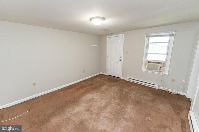 208 E East St Unit A