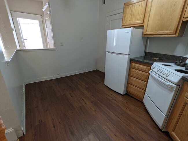 Photo - 1595 Beacon St Unidad 4