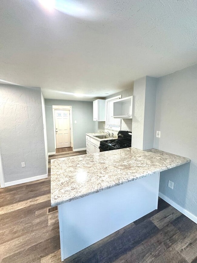 Photo - Cozy 2 Bed, 1 Bath Home in Jefferson Hills - Available Immediately!