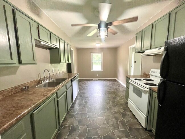 114 Pardue Ln