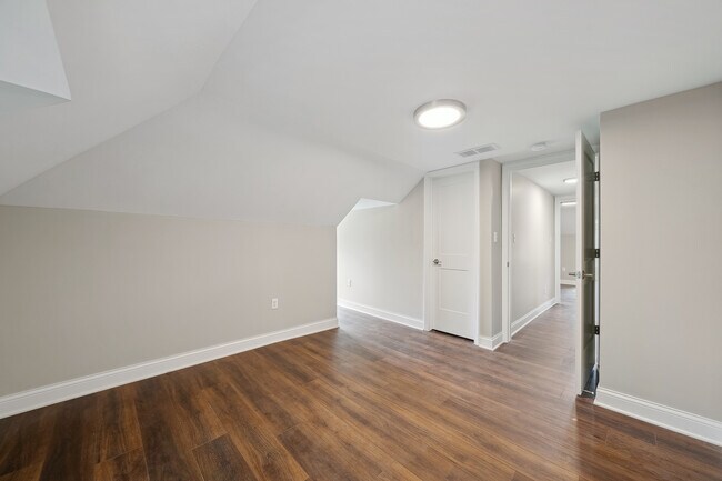 Photo - 68 E Philadelphia St