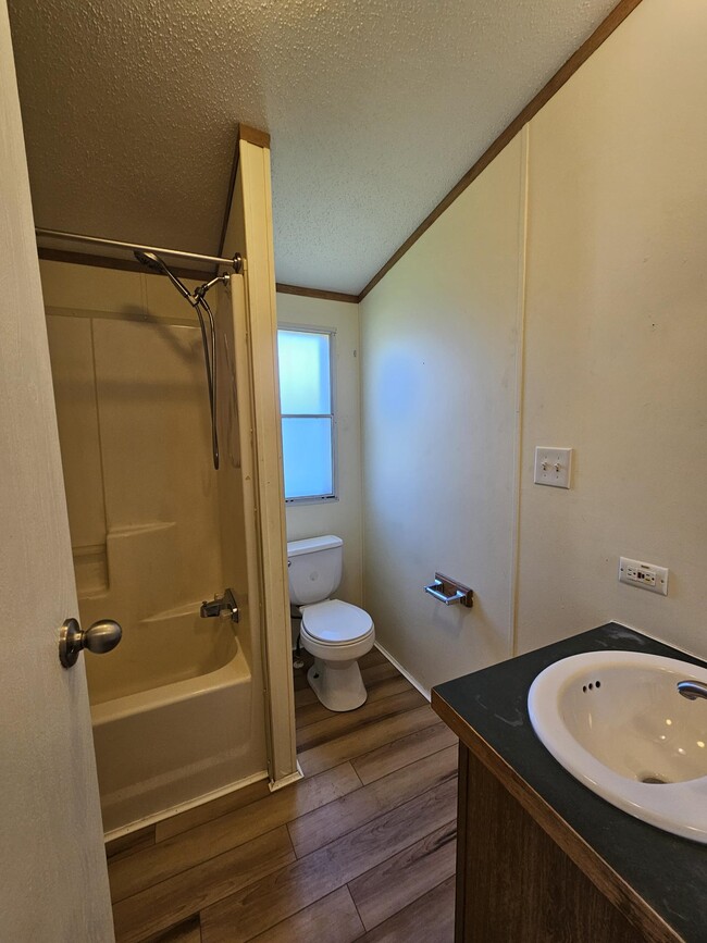 Photo - 35 Woodside Ln