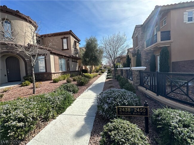 Building Photo - 2442 Granada Bluff Ct