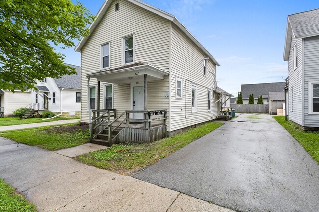 Photo - 527 5th St Unit 1