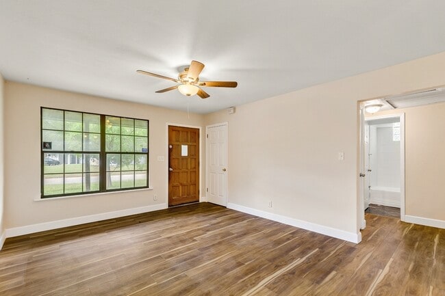 Photo - 7924 Renoir Dr