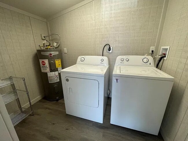 Photo - 6010 Rex Hall Ln