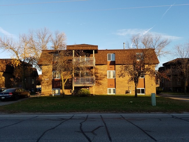 Building Photo - 840 54th Ave Unit 202 Rental