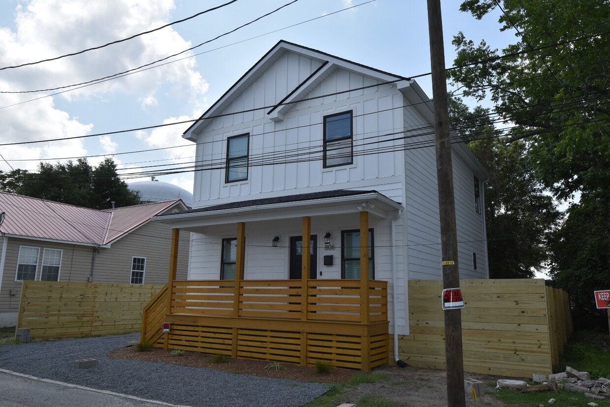 Photo - 806 Russell Aly (Wilmington, NC)