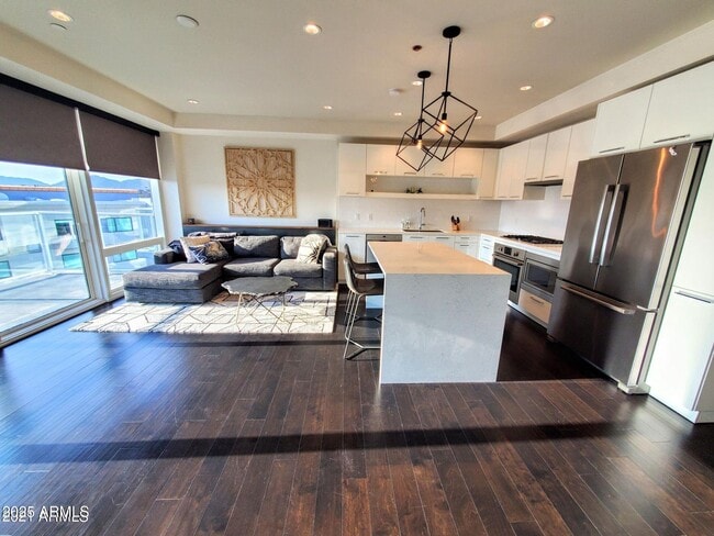 Photo - 4422 N 75th St Unit 6005