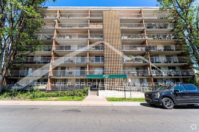 Building Photo - Gorgeous Condo with Ductless AC System  an... Unit 701S