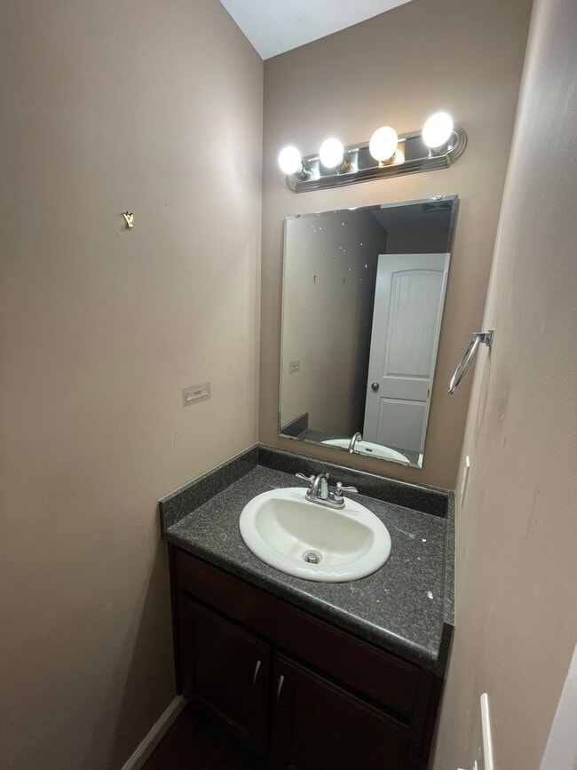 Photo - 2727 Stonecrop Road