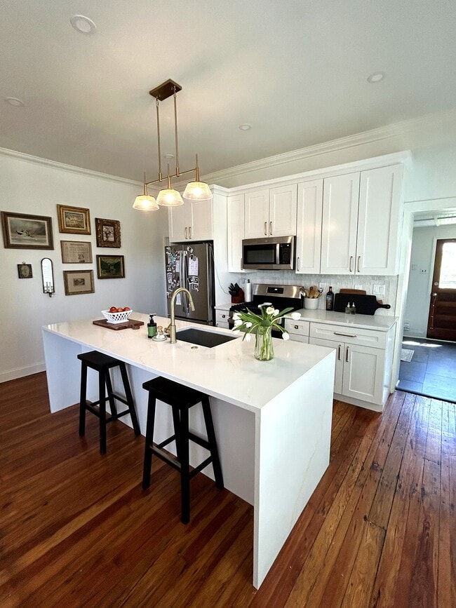 Photo - 210 Osborn St