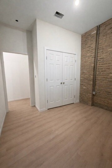 Photo - 22-26 N Pulaski Rd Unidad 24-1R