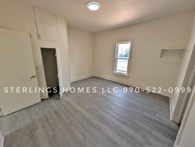 Photo - 421 Oak St