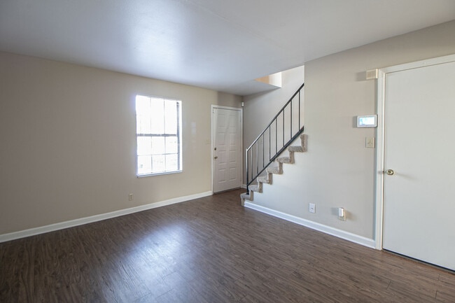 Photo - 288 Northridge Dr