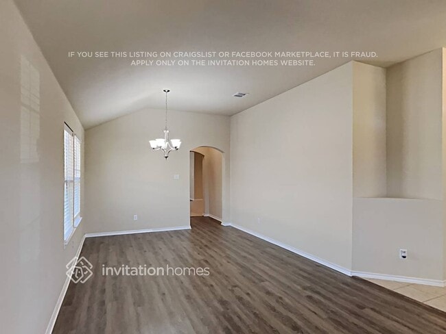 Photo - 6520 Chalk River Dr