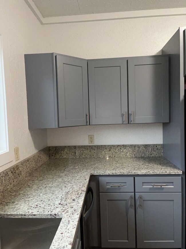 Photo - 3 Bedroom Home for Rent, New kitchen, windows, flooring, and lights!