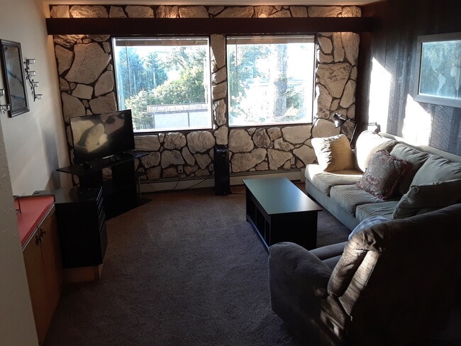 Photo - 1522 Mission Rd Unit 2