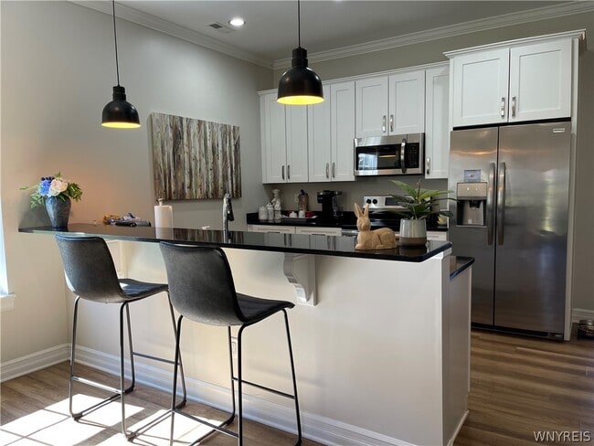 Photo - 5281-5287 Chestnut Ridge Rd