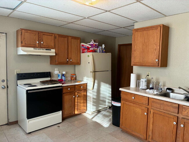2 bed 1 bath near UWEC area!
