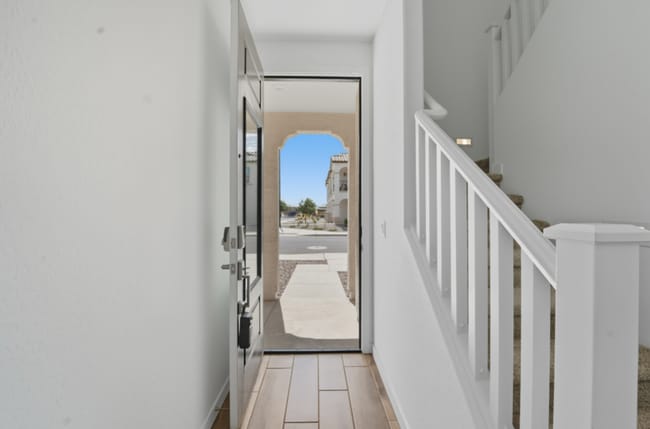 Photo - *Like Brand New Luxurious Modern 3 Bedroom 2 Bath Townhome in Warner Meadows!**