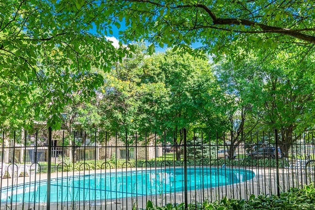 Richland Court