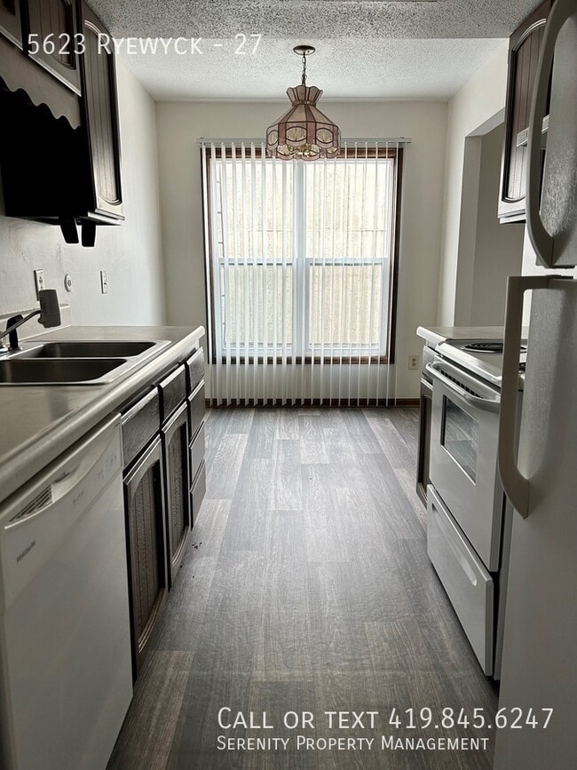 Photo - 5623 Ryewyck-27 Unit 27