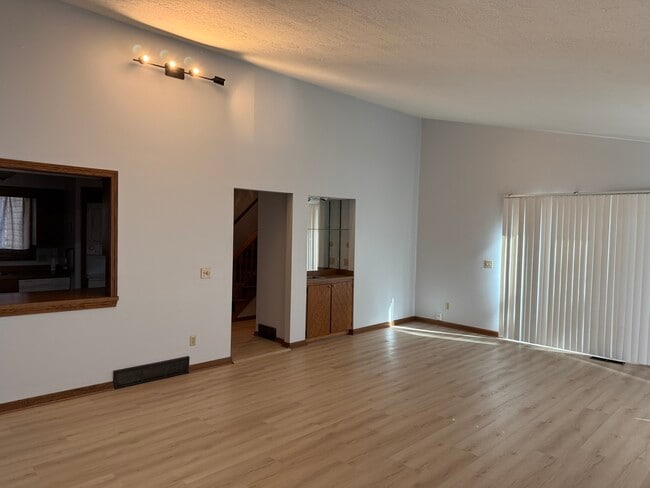 Photo - 3112 20th St NW