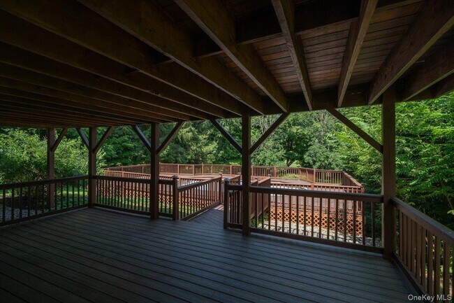 Photo - 70 Orchard Crest Dr