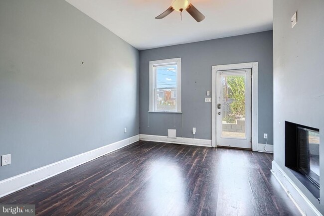 Photo - 3528 Hickory Ave