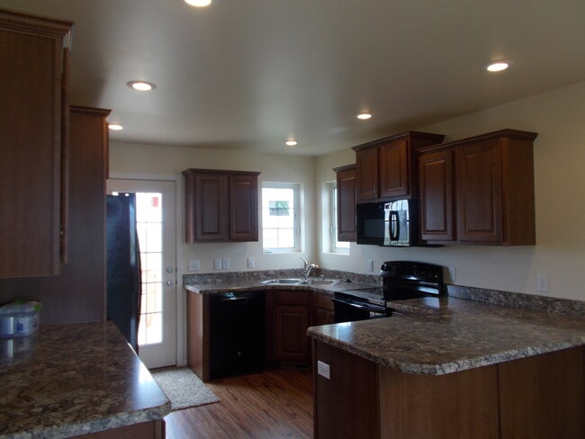 Photo - 3 Bed/ 2 Bath/ 2 Car Garage Newer Construction in Billings Heights