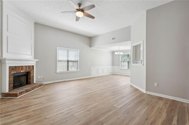 Photo - 2335 Winthrope Way Dr