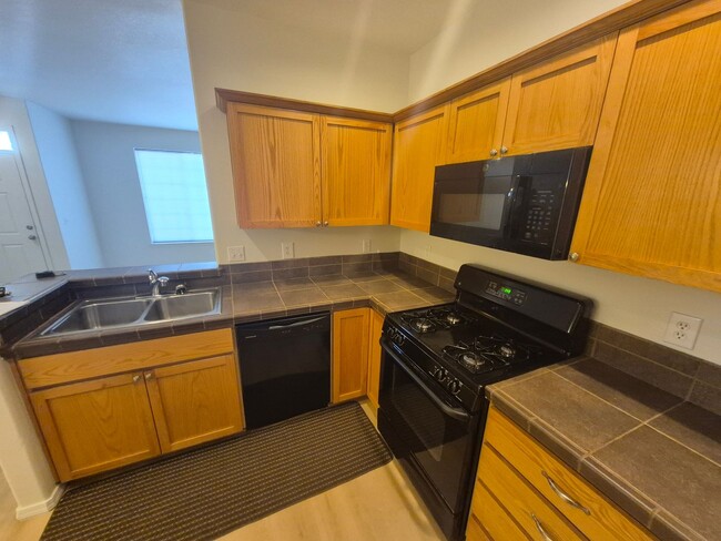 Photo - Great Townhouse in Arbor Station