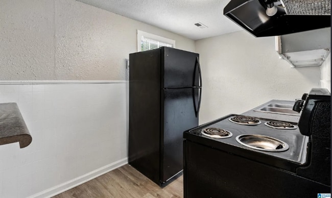 Photo - 3944 40th St N