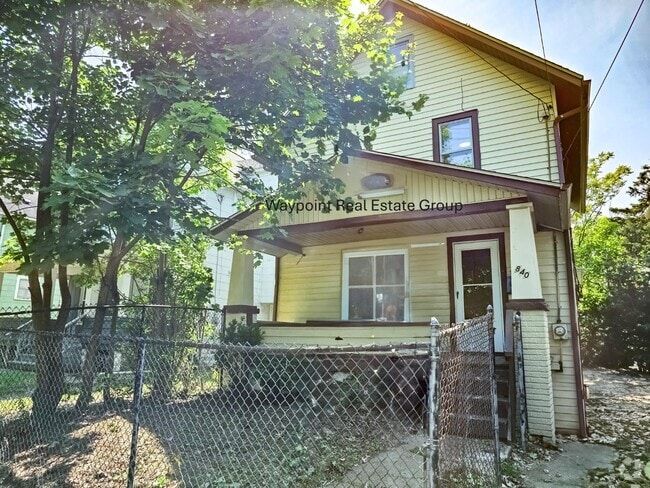 Building Photo - 840 Beardsley St Rental