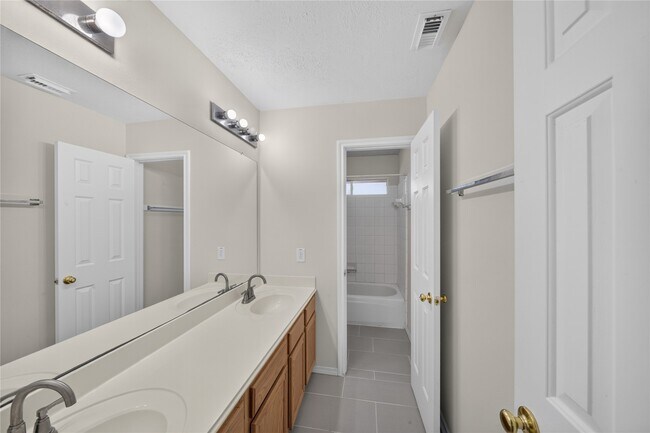 Photo - 22522 Holly Lake Dr