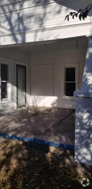 Building Photo - 641 N Broadway Ave Rental