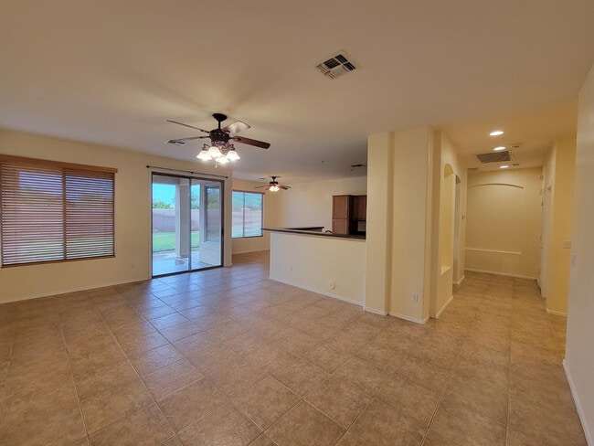 Photo - 3562 E Meadowview Dr