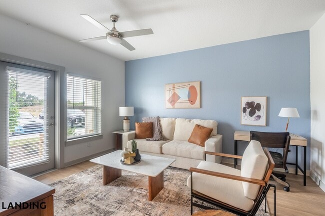 Building Photo - 12020 Brush Hl Rd Unit 1-107