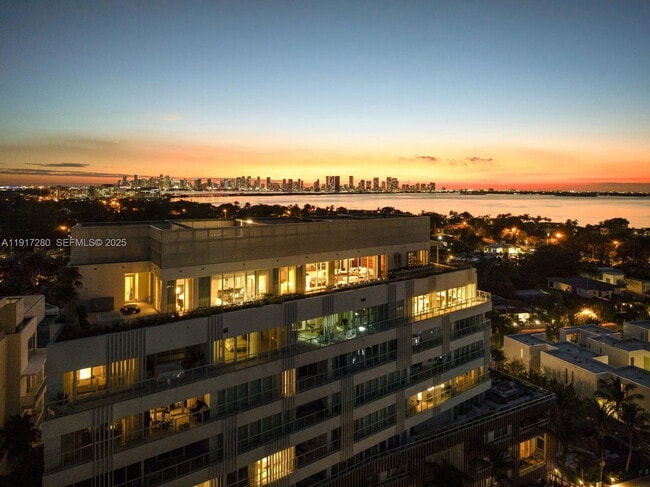 Photo - 4701 Meridian Ave Unit UPH21