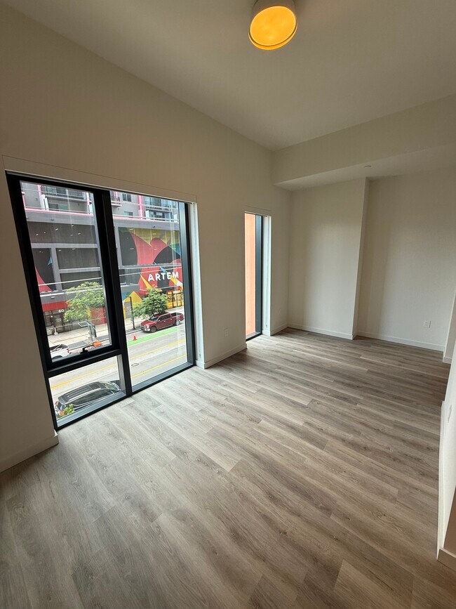 Photo - 145 NW 31st St Unit S1