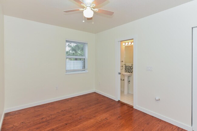 717 2nd Ave S Unit 5