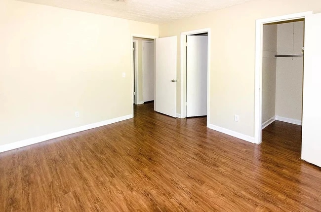 Photo - 131 Langford Ct Unit 1