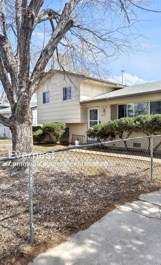 Photo - 2609 Granada Dr House